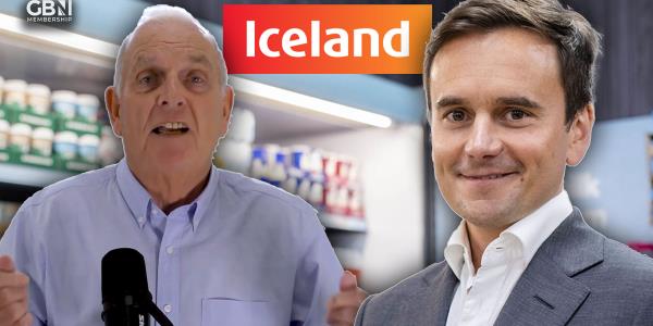 冰岛老板理查德·沃克，这个国家(也可能是世界上)最大的政治伪君子，抨击了凯尔文·麦肯齐